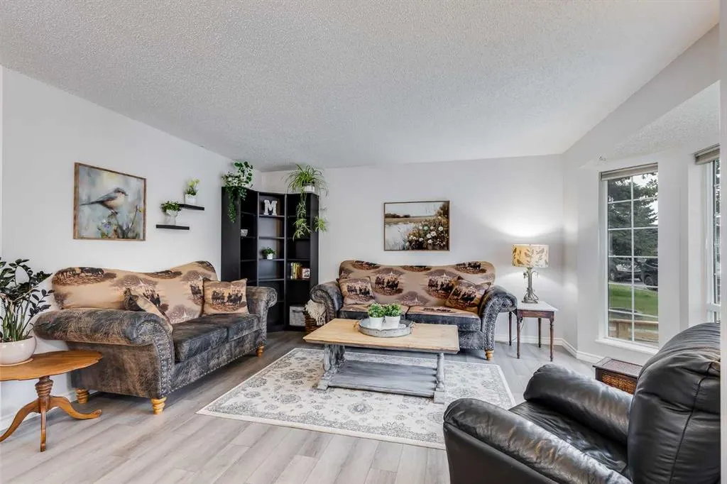 19 Martinwood Court NE