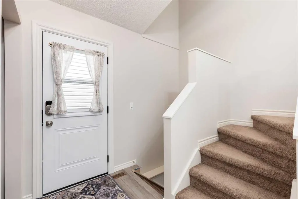 19 Martinwood Court NE