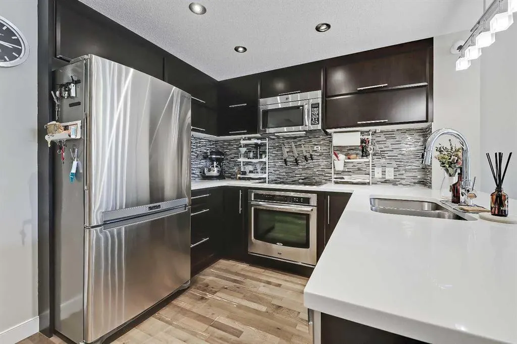 1110 3 Avenue NW, #208
