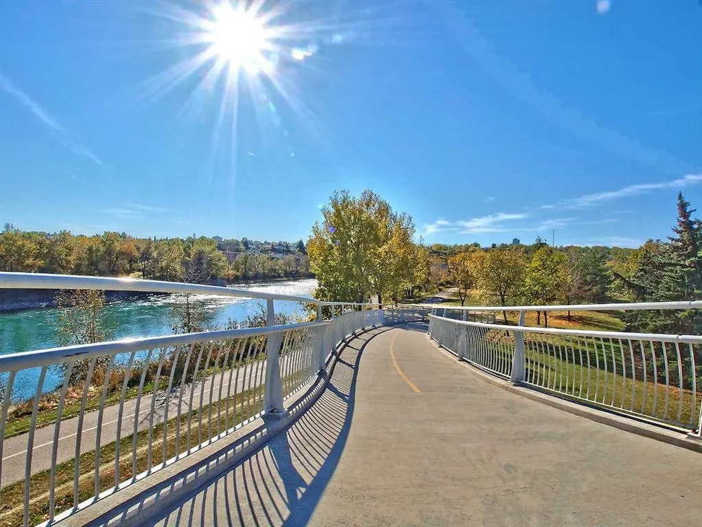 1110 3 Avenue NW, #208