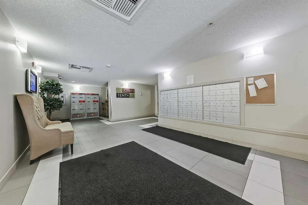 1110 3 Avenue NW, #208
