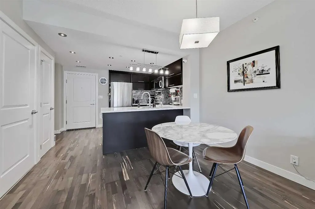 1110 3 Avenue NW, #208