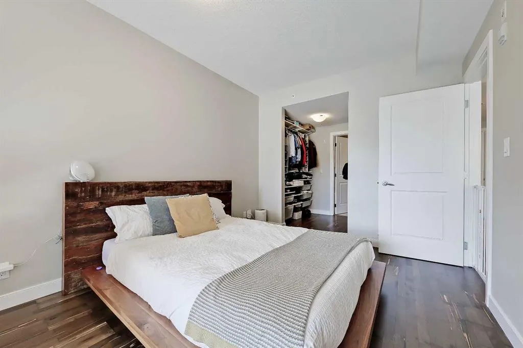 1110 3 Avenue NW, #208