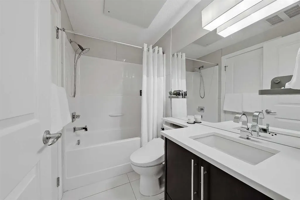 1110 3 Avenue NW, #208