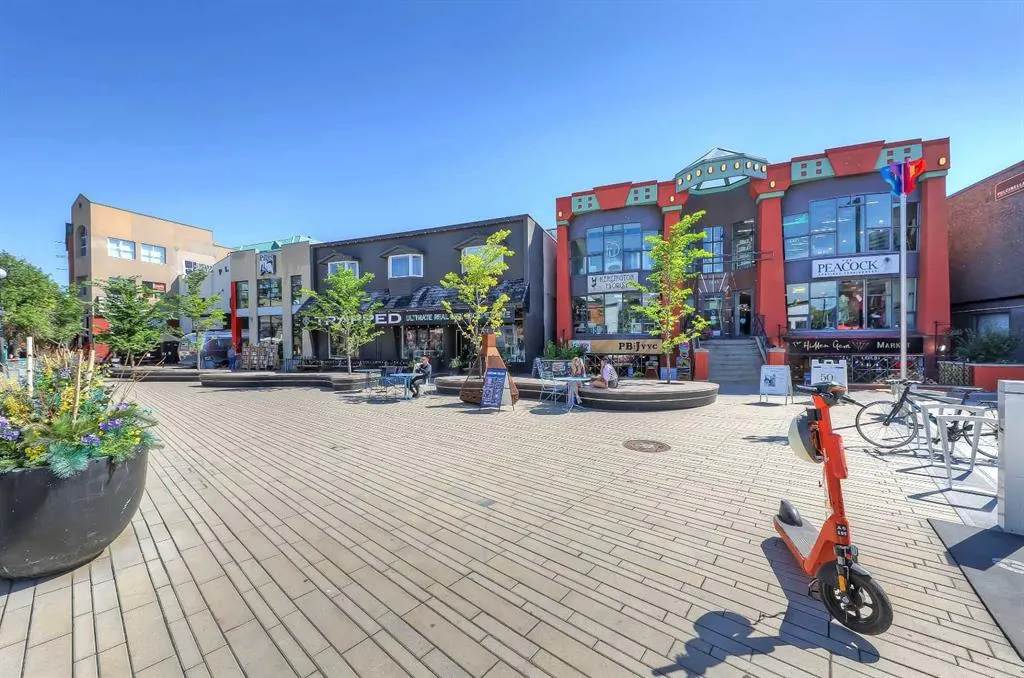 1110 3 Avenue NW, #208