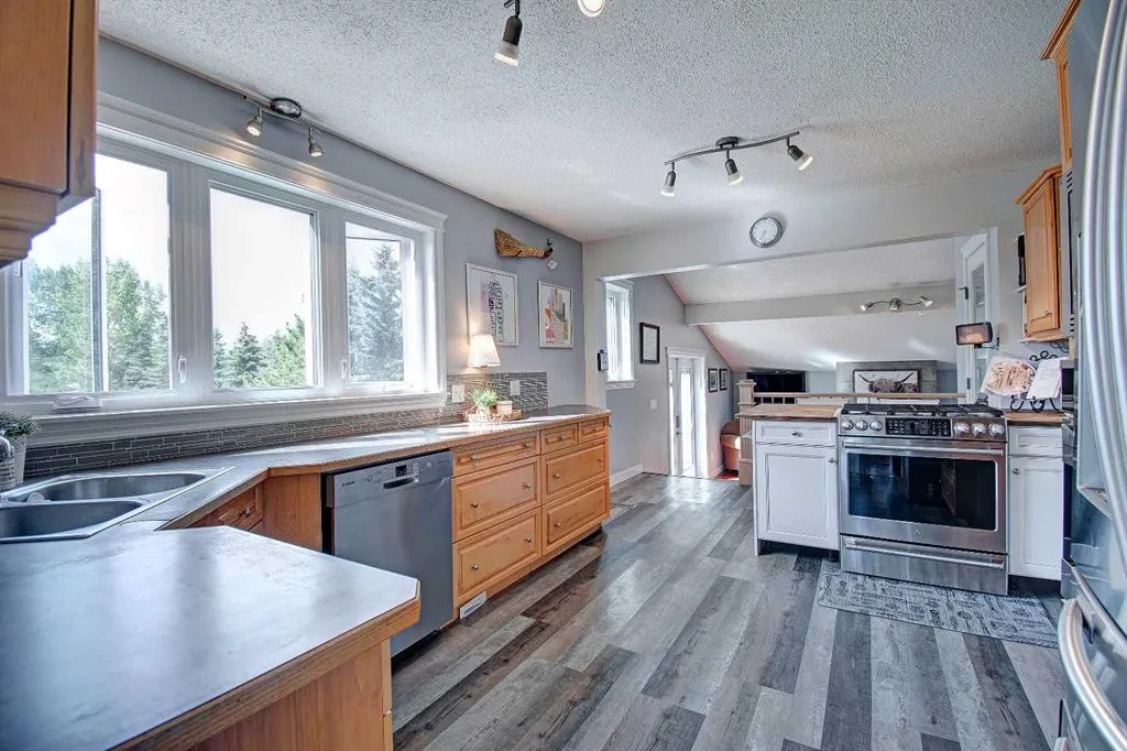104 Hill Spring Meadows
