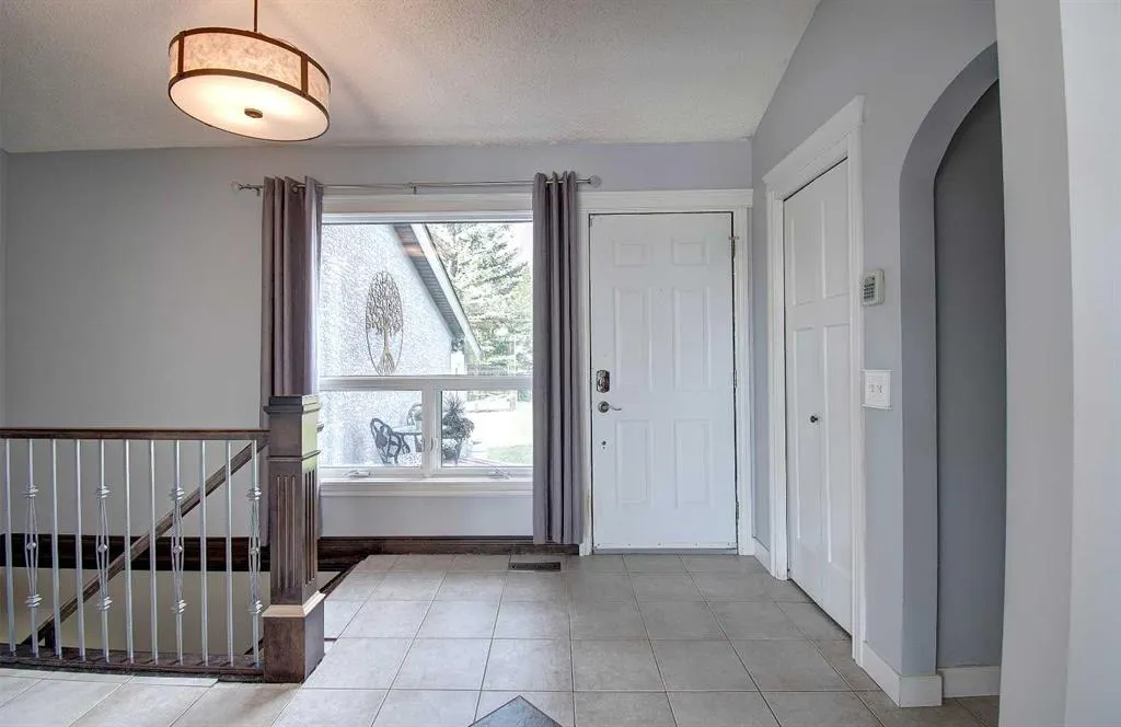 104 Hill Spring Meadows