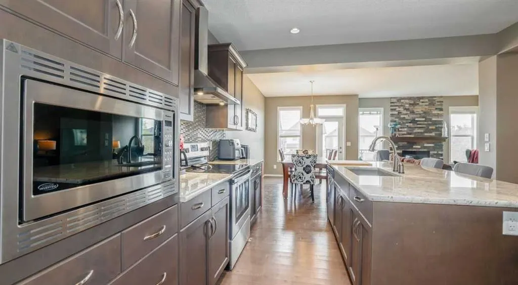 44 Nolancrest Green NW