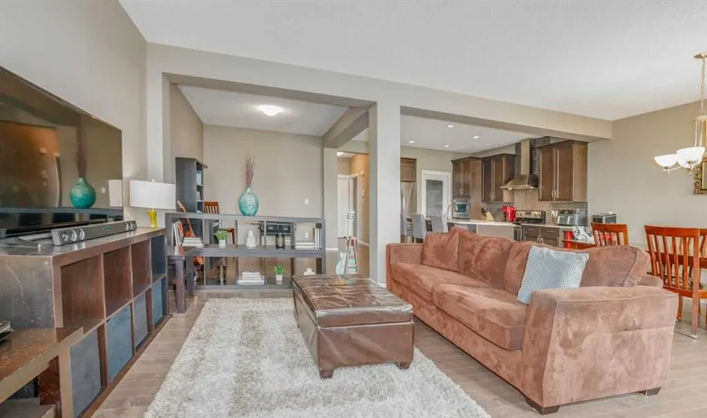 44 Nolancrest Green NW