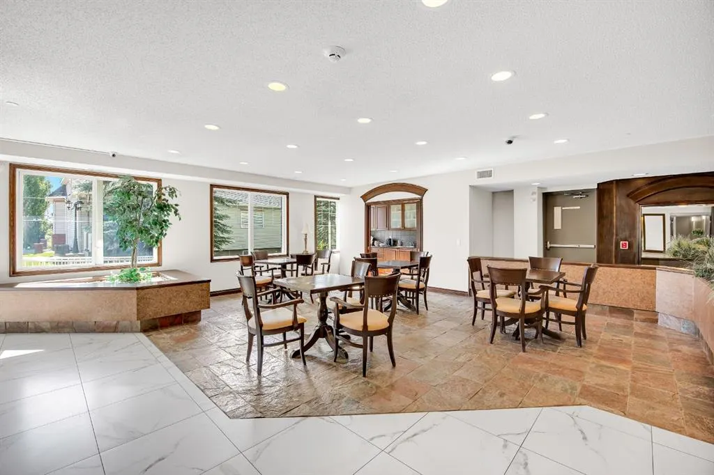 8 prestwick pond Terrace SE, #414