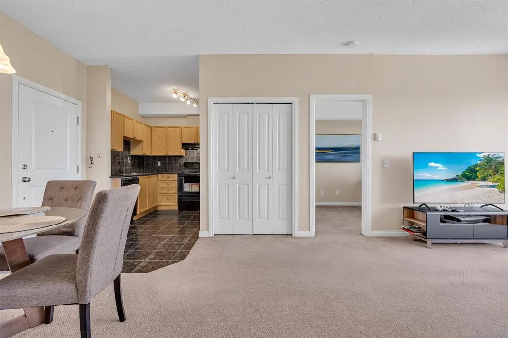 8 prestwick pond Terrace SE, #414