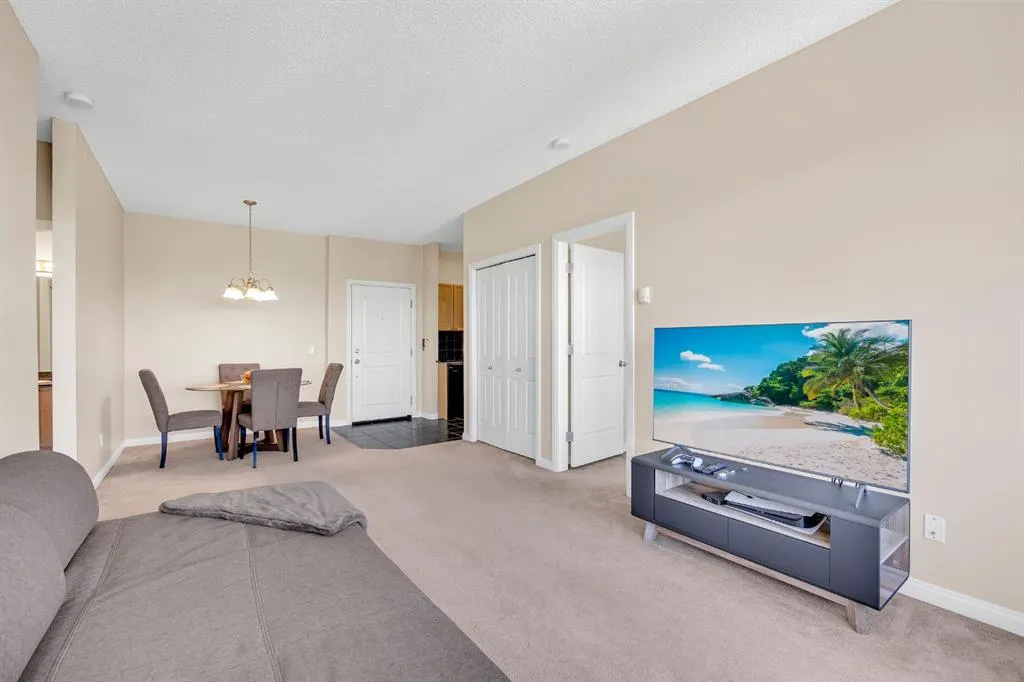 8 prestwick pond Terrace SE, #414
