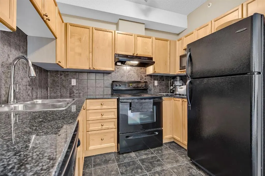 8 prestwick pond Terrace SE, #414