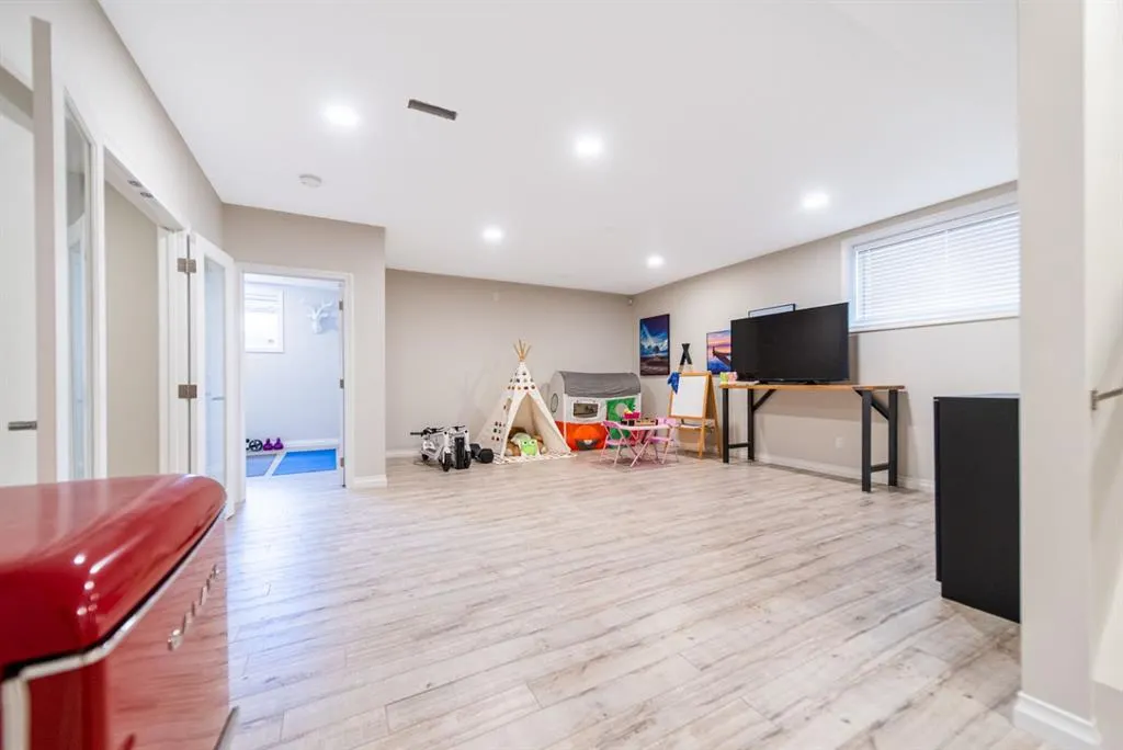 98 Mahogany Passage SE