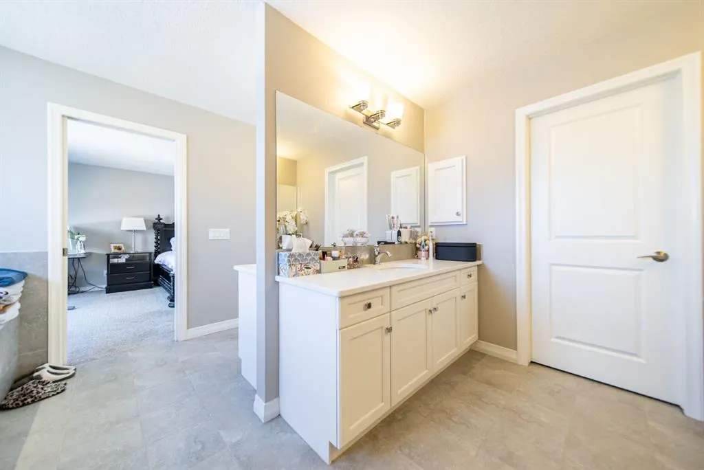 98 Mahogany Passage SE