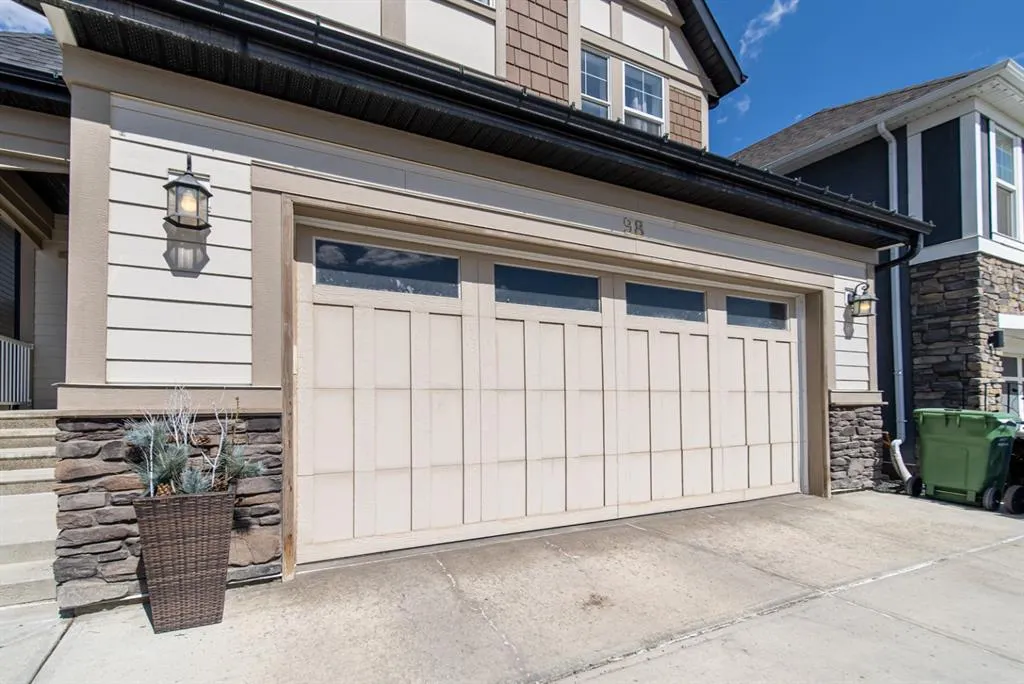 98 Mahogany Passage SE