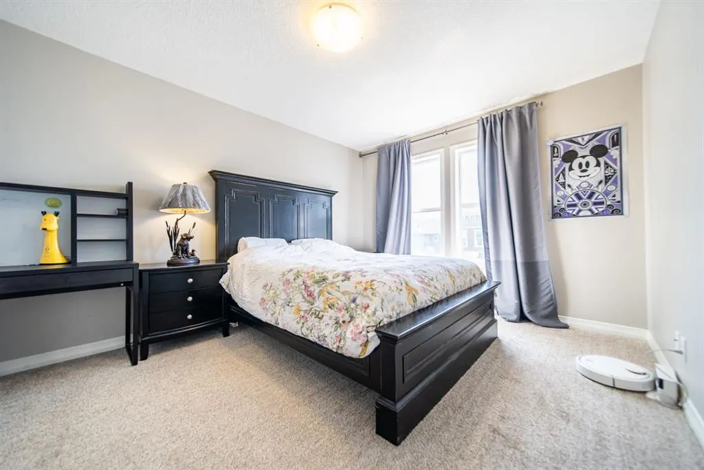 98 Mahogany Passage SE