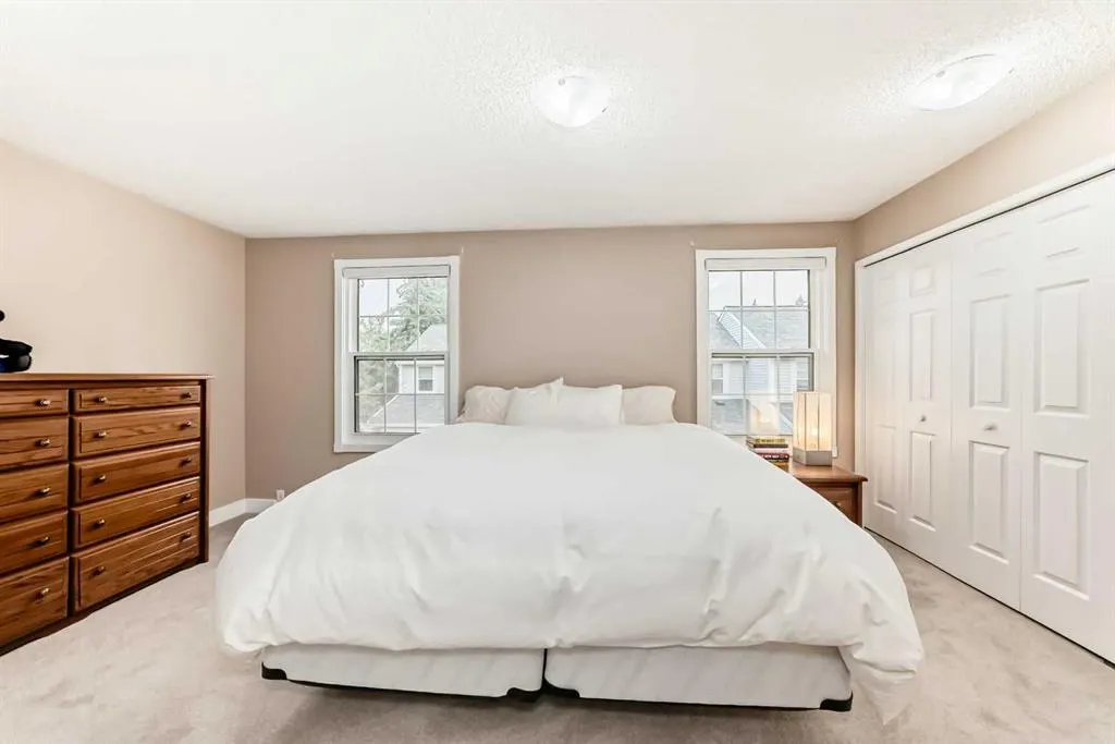 28 Berwick Crescent NW, #16