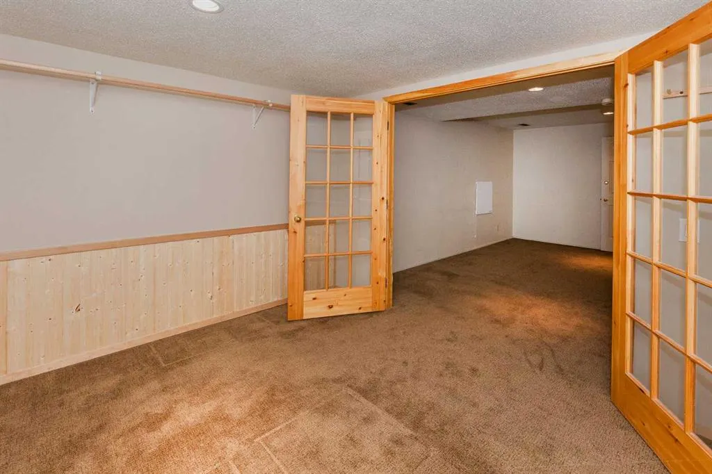 28 Berwick Crescent NW, #16