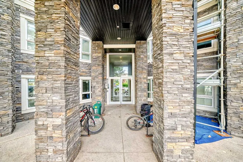240 Skyview Ranch Road NE, #2101