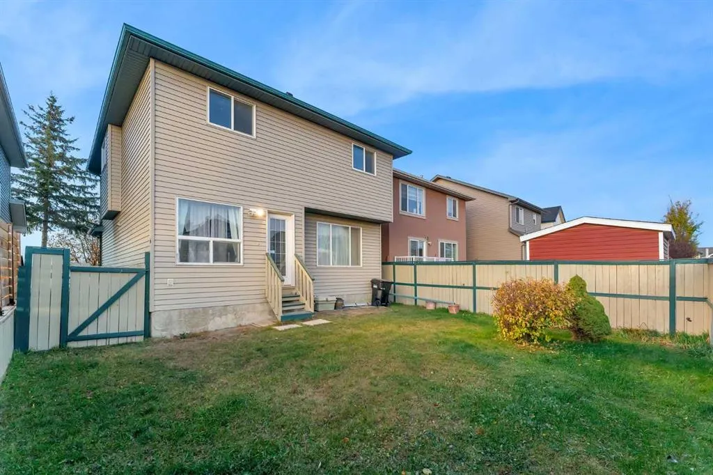 15 Saddletree Drive NE