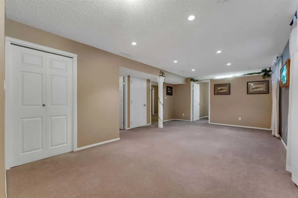 15 Saddletree Drive NE