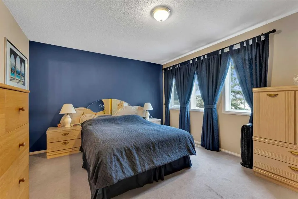 15 Saddletree Drive NE