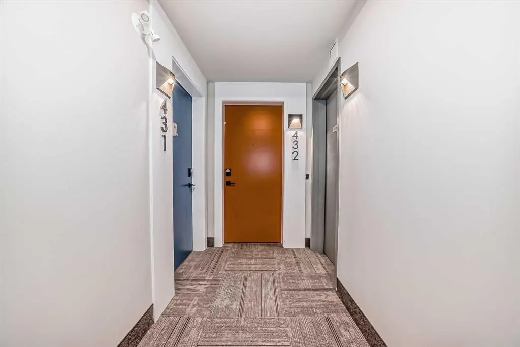 3932 University Avenue NW, #432