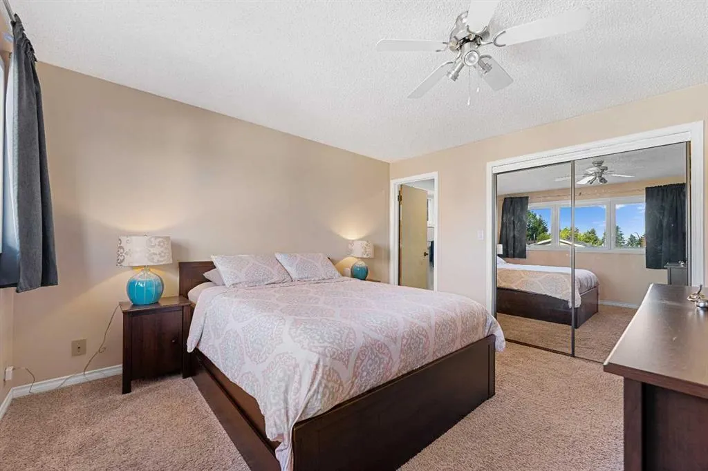 51 Bearberry Bay NW