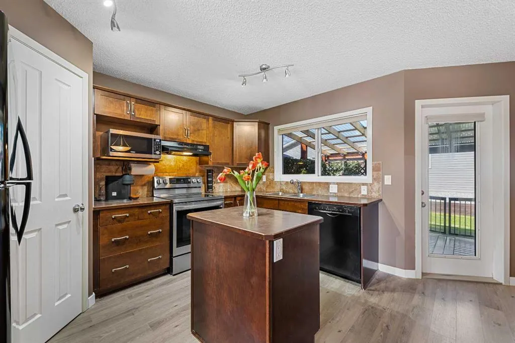48 Silverado Range Close SW