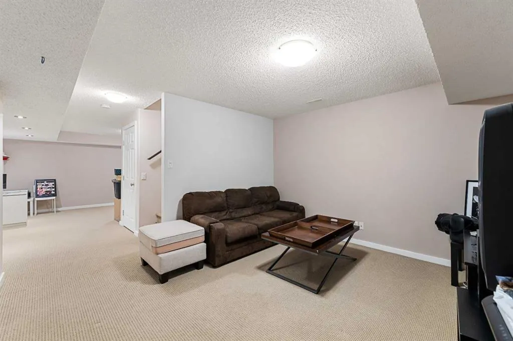 48 Silverado Range Close SW