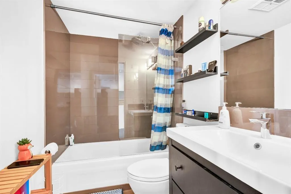 2130 17 Street SW, #304