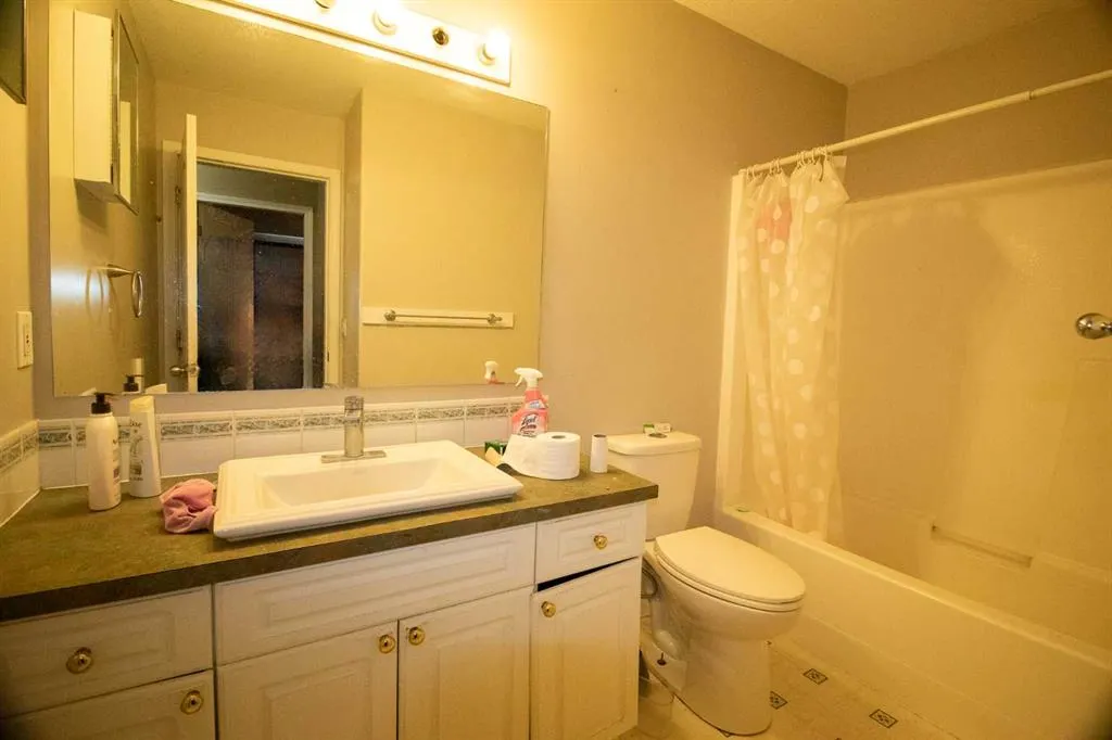 604 19 Street SE, #101