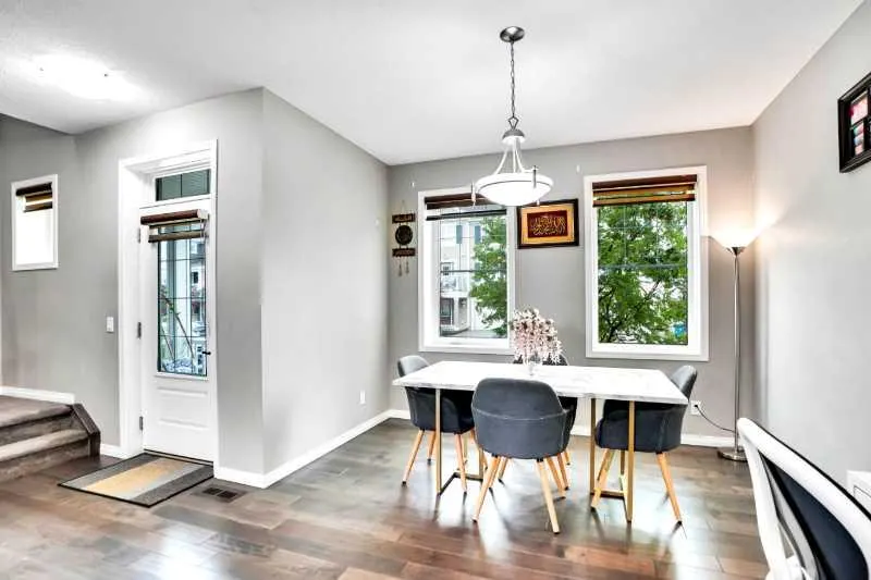 21 Cityscape Avenue NE