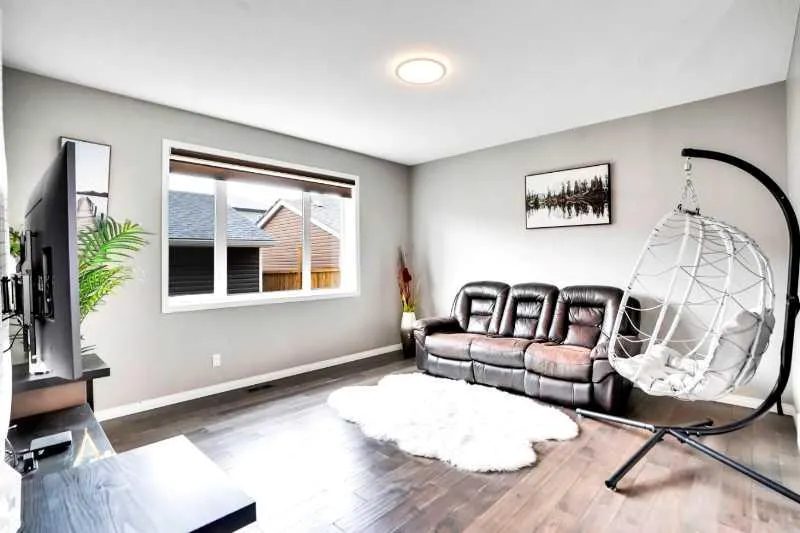 21 Cityscape Avenue NE