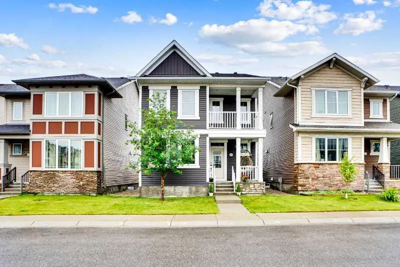 21 Cityscape Avenue NE