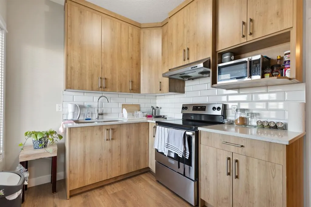 32 Cornerbrook Common NE