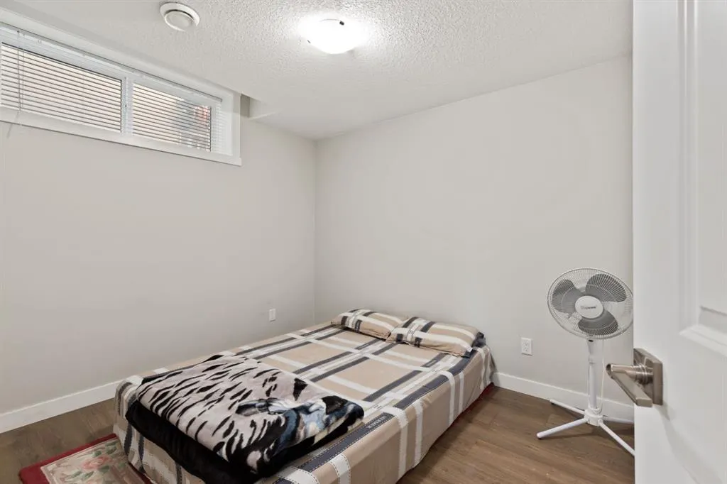 32 Cornerbrook Common NE