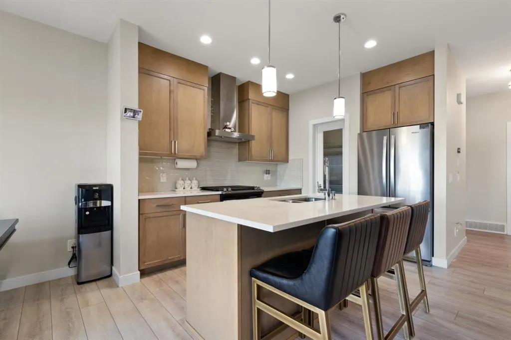 32 Cornerbrook Common NE
