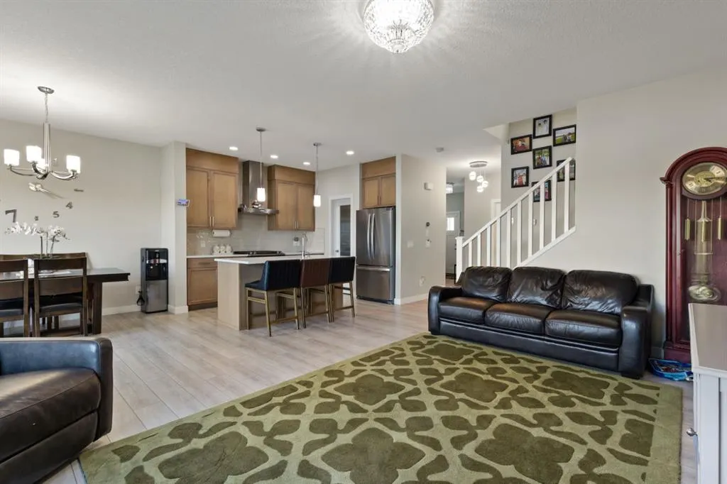 32 Cornerbrook Common NE