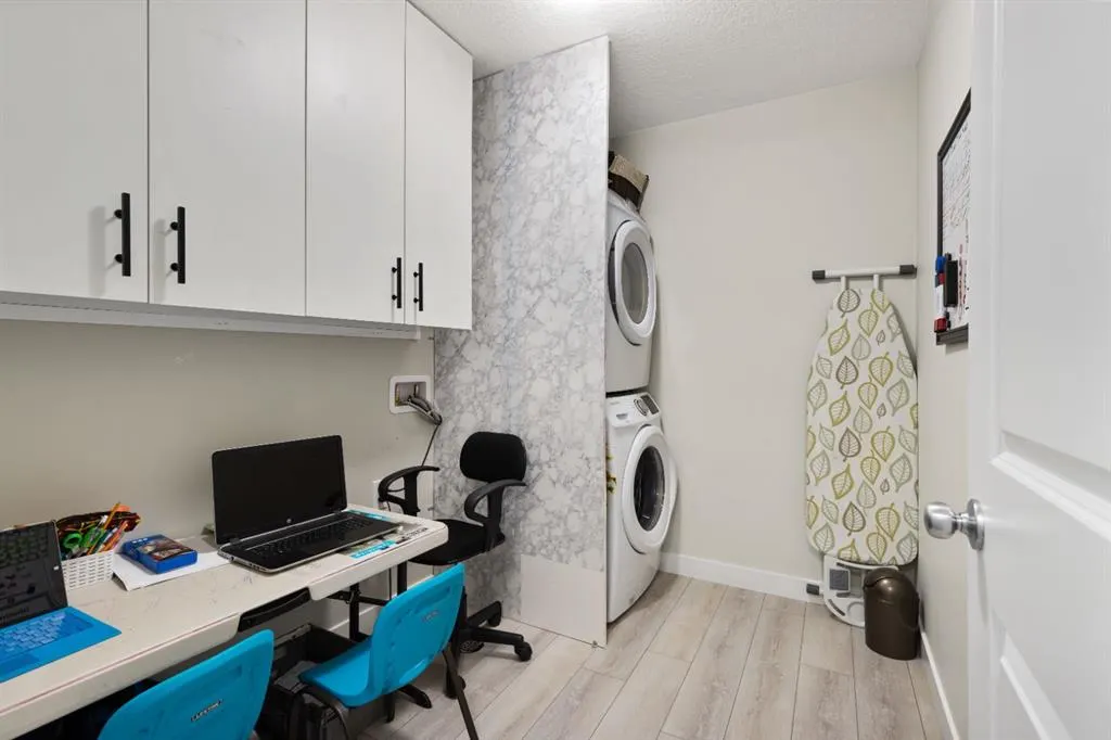 32 Cornerbrook Common NE