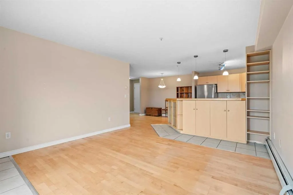 17 Country Village Bay NE, #1303