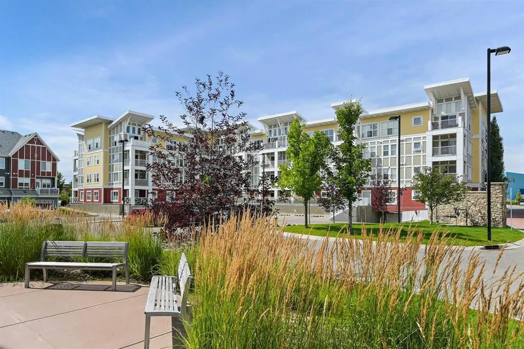 402 Marquis Lane SE, #410