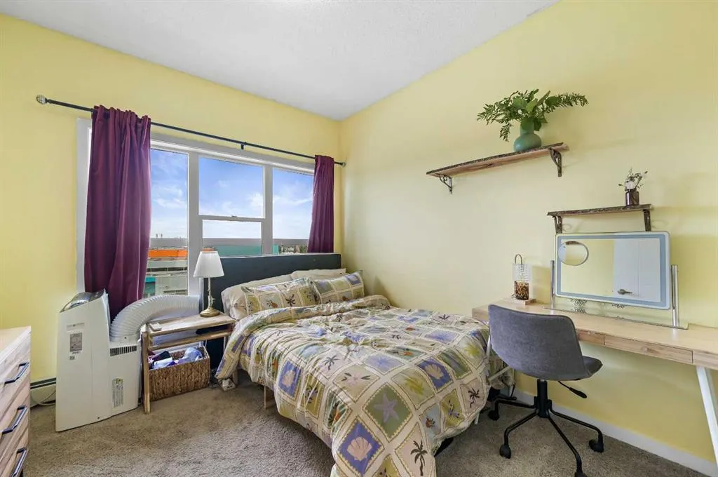 402 Marquis Lane SE, #410