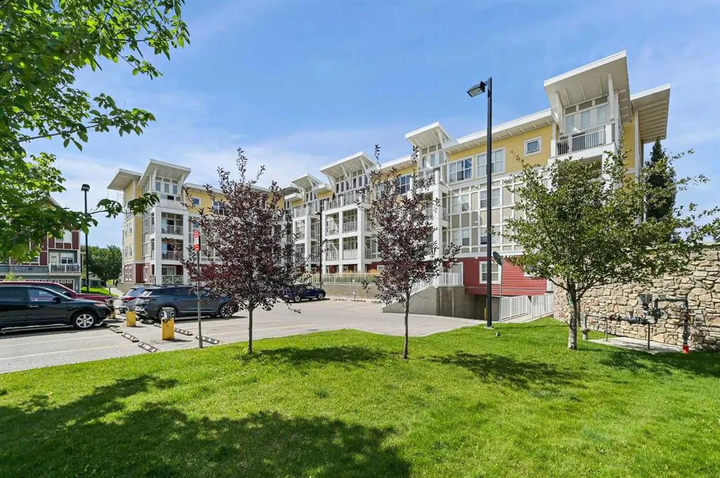 402 Marquis Lane SE, #410