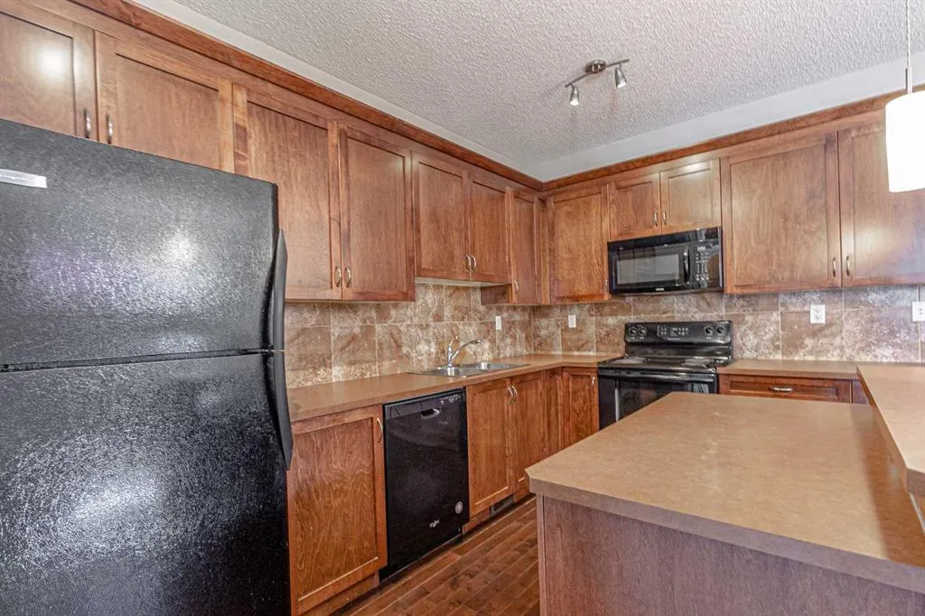 312 New Brighton Landing SE