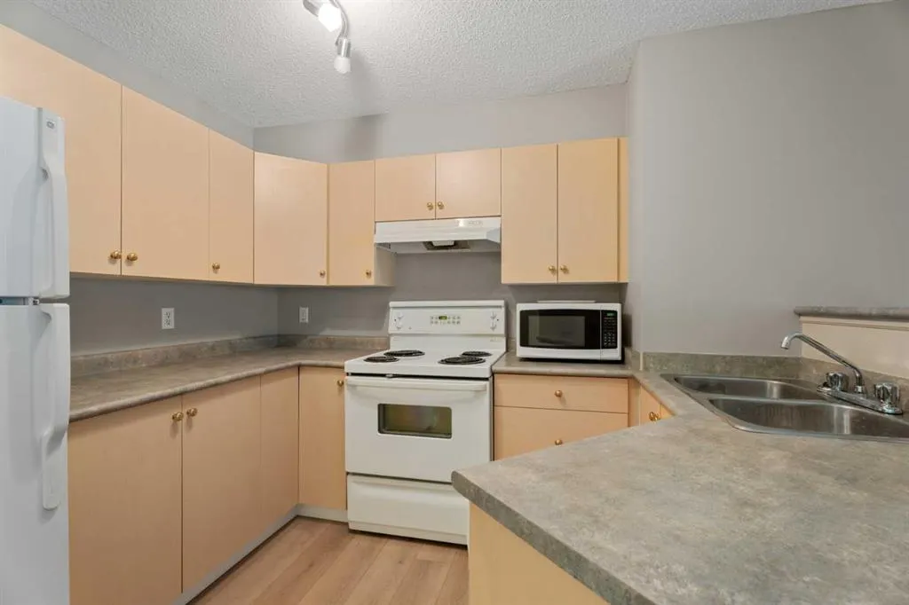 4975 130 Avenue SE, #4115