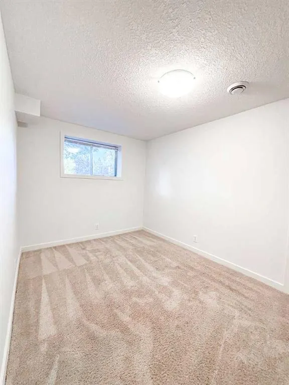 12 Oakbury Place SW