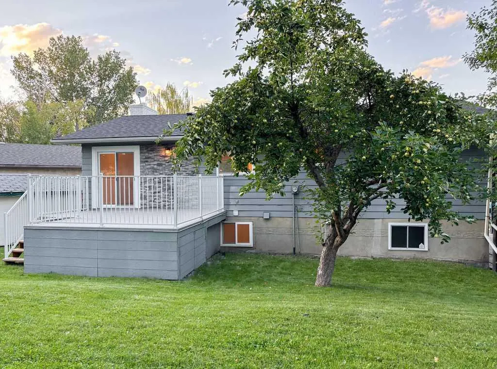12 Oakbury Place SW