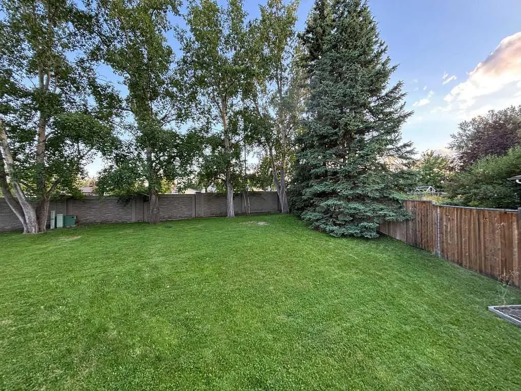 12 Oakbury Place SW